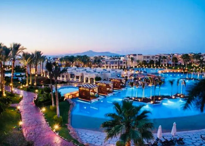 In Amwaj Oyoun & Casino - Families And Couples Only Dağ evi *