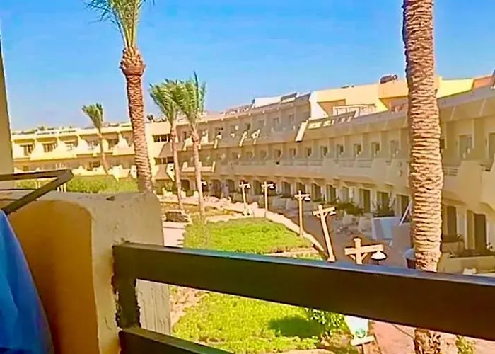Dağ evi In Amwaj Oyoun & Casino - Families And Couples Only *